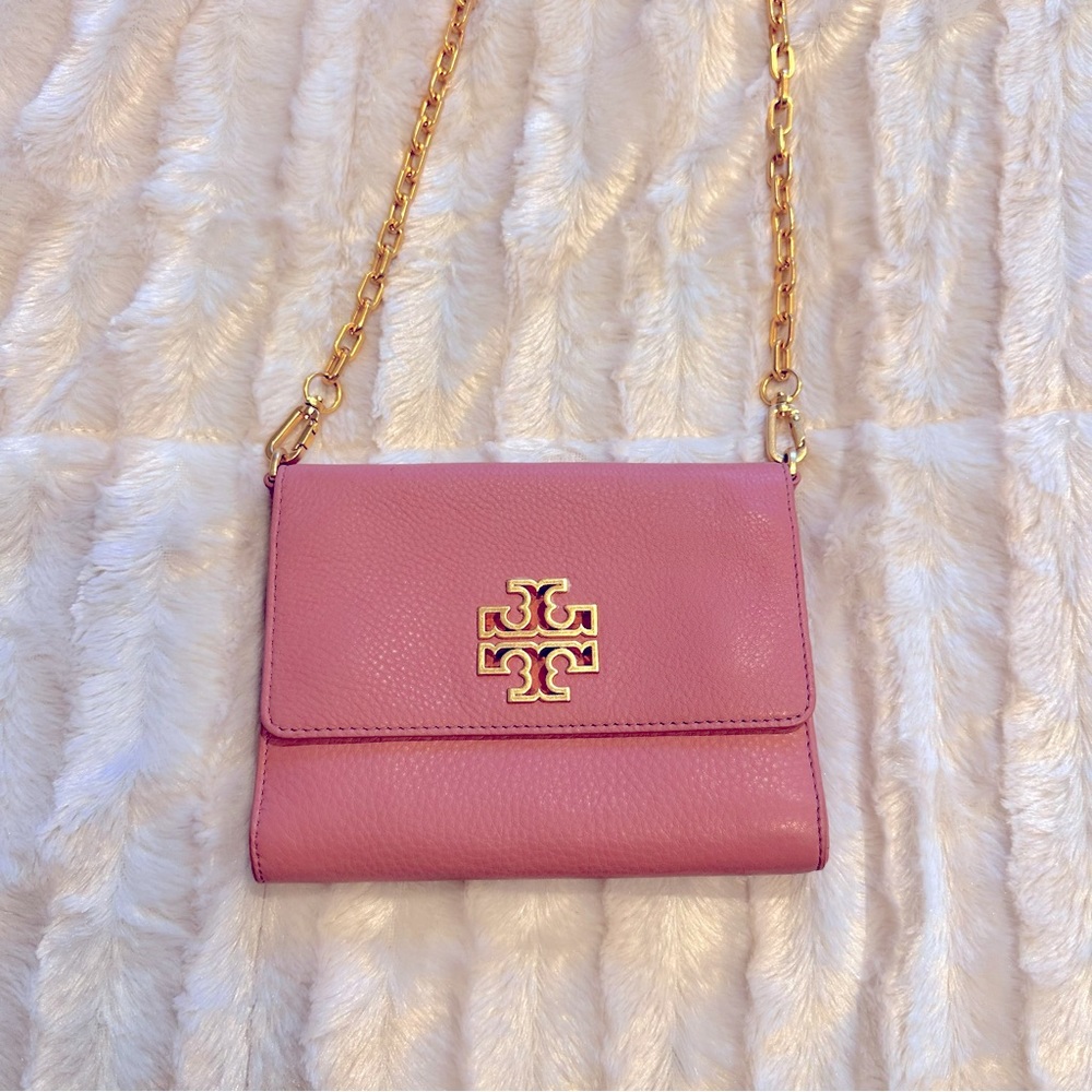 Tory Burch Cross Body Bag (Bundle with matching shoes for a deal!)